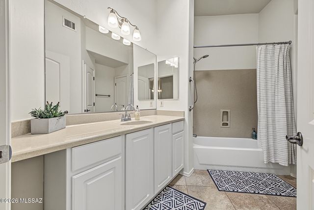 9809 N Ridge Shadow Place, Tucson, AZ 85704