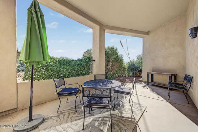9809 N Ridge Shadow Place, Tucson, AZ 85704