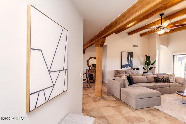 9809 N Ridge Shadow Place, Tucson, AZ 85704