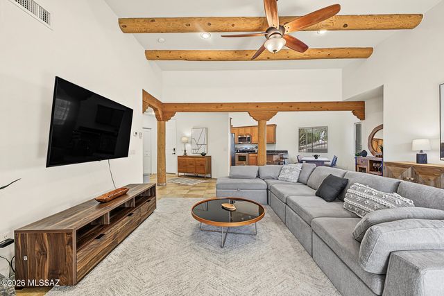 9809 N Ridge Shadow Place, Tucson, AZ 85704