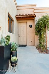 9809 N Ridge Shadow Place, Tucson, AZ 85704