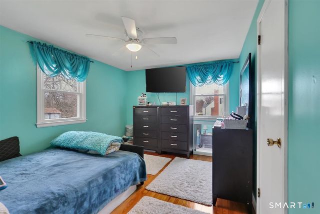 558 Oak Street, East Hartford, CT 06118