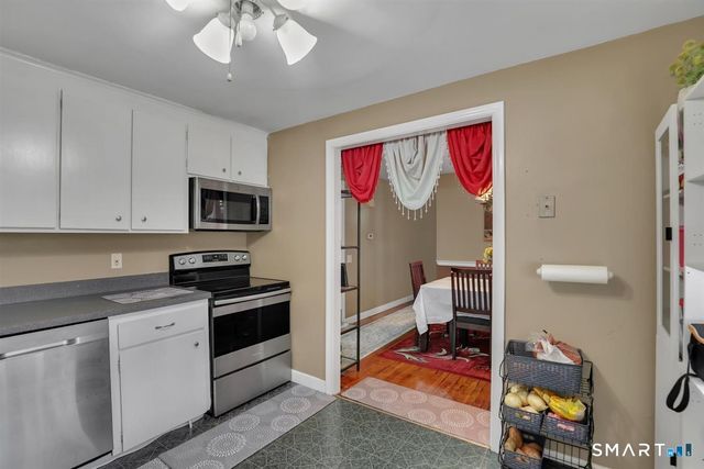 558 Oak Street, East Hartford, CT 06118