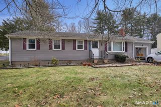 558 Oak Street, East Hartford, CT 06118
