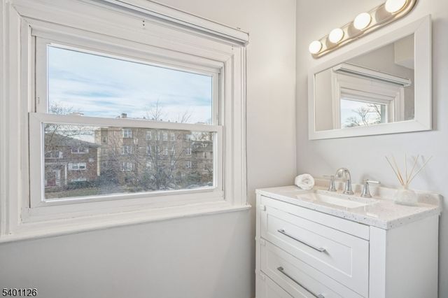 519 Westminster Ave, Elizabeth City, NJ 07208