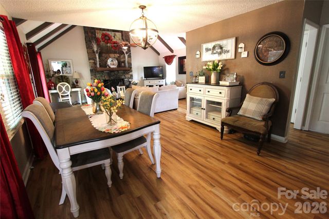 2600 Lakewood Drive, Gastonia, NC 28052
