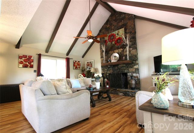 2600 Lakewood Drive, Gastonia, NC 28052