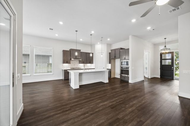 133 Dandelion Way, Montgomery, TX 77316