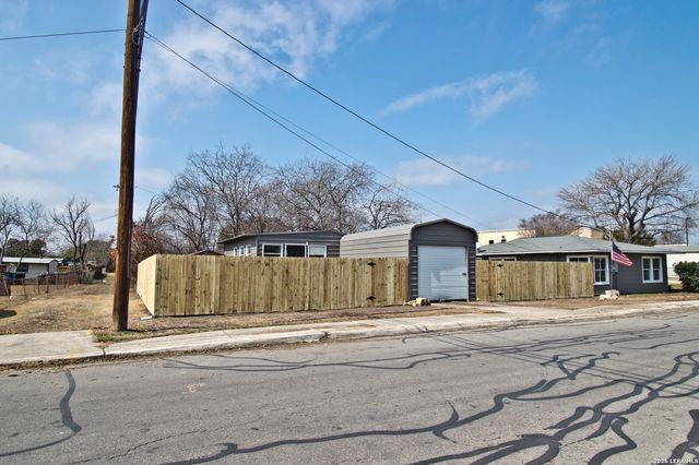 602 Sacramento, San Antonio, TX 78212