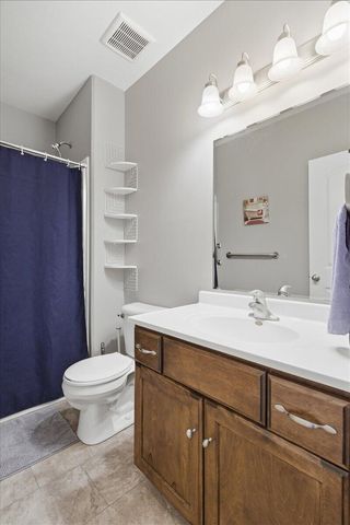 910 KEY Circle, Carter Lake, IA 51510