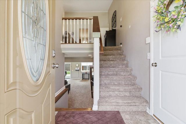 910 KEY Circle, Carter Lake, IA 51510