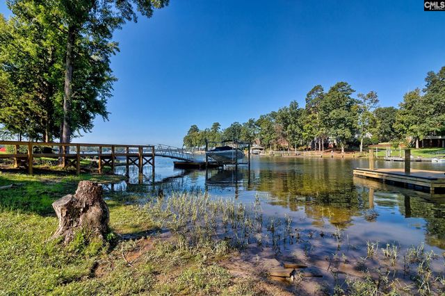895 Peninsula Drive, Prosperity, SC 29127