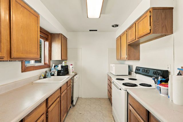 7917 E Knox Ave, Spokane Valley, WA 99212