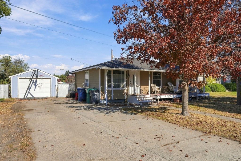 7917 E Knox Ave, Spokane Valley, WA 99212 photo 2