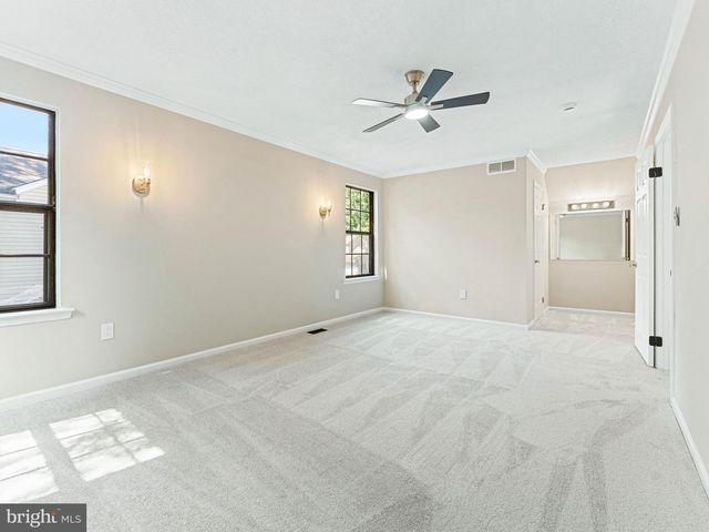 46 WOODHAVEN WAY, Sicklerville, NJ 08081