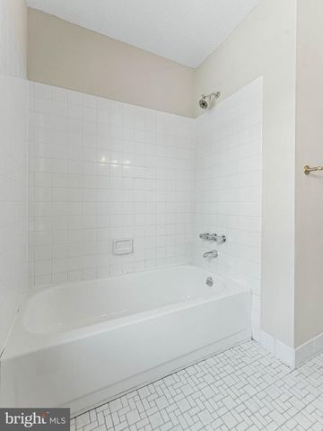 46 WOODHAVEN WAY, Sicklerville, NJ 08081