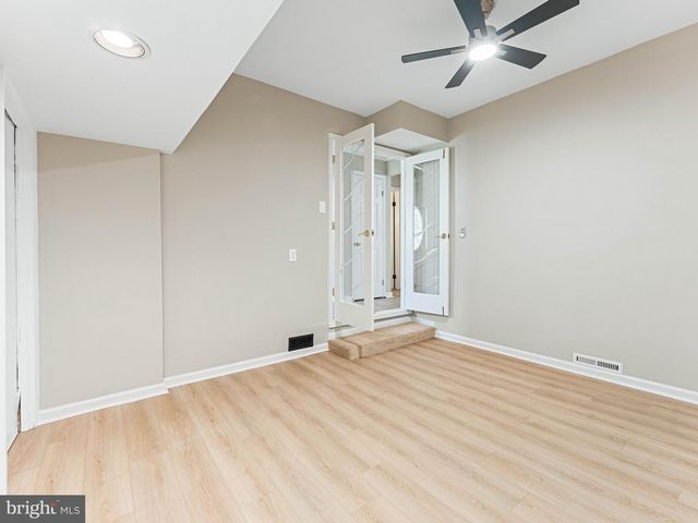 46 WOODHAVEN WAY, Sicklerville, NJ 08081