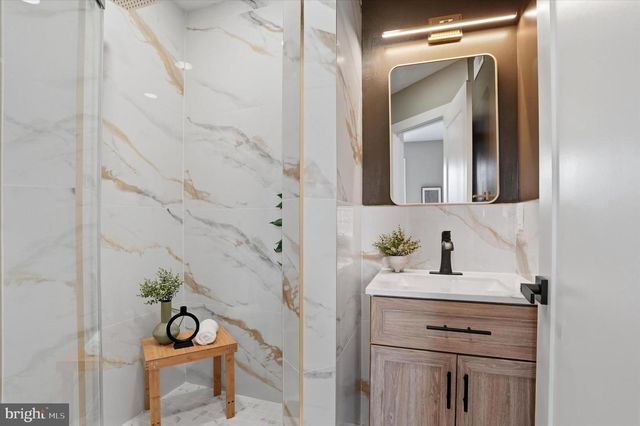 2622 E LEHIGH AVE, Philadelphia, PA 19125