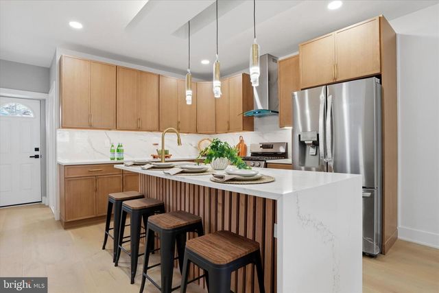 2622 E LEHIGH AVE, Philadelphia, PA 19125