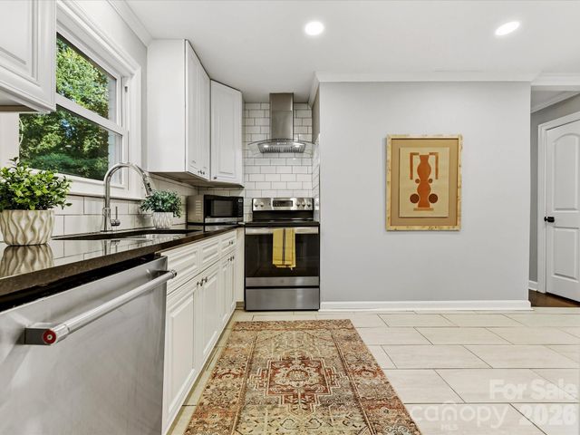 5726 Sharon Road, Charlotte, NC 28210