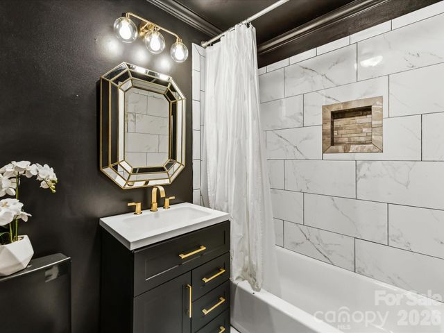 5726 Sharon Road, Charlotte, NC 28210