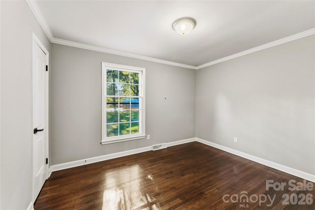 5726 Sharon Road, Charlotte, NC 28210