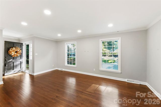 5726 Sharon Road, Charlotte, NC 28210