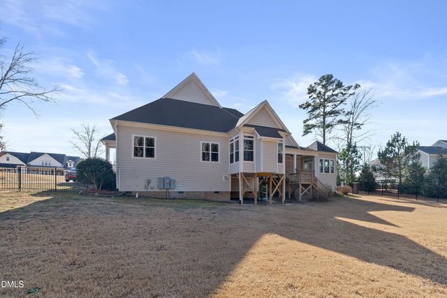 60 Stella Court, Clayton, NC 27527