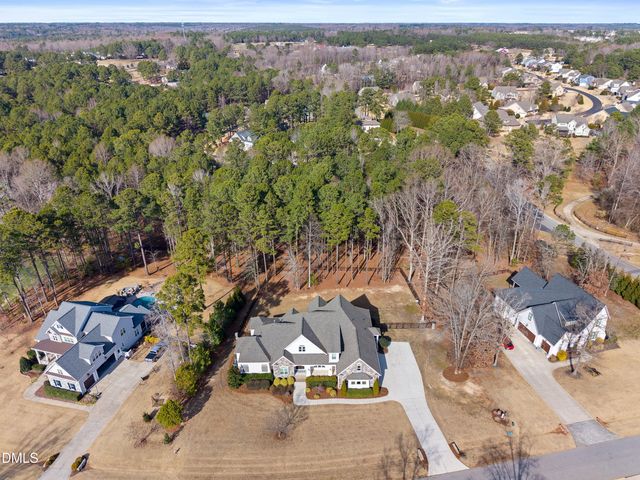 60 Stella Court, Clayton, NC 27527