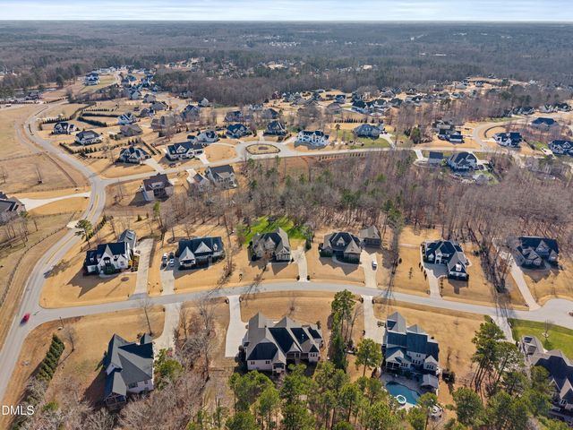 60 Stella Court, Clayton, NC 27527