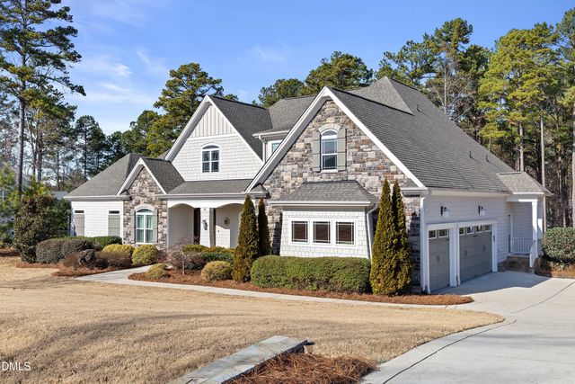 60 Stella Court, Clayton, NC 27527