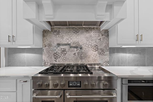 60 Stella Court, Clayton, NC 27527