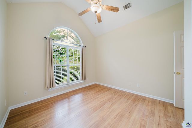 204 Mitculler Court, Kathleen, GA 31047