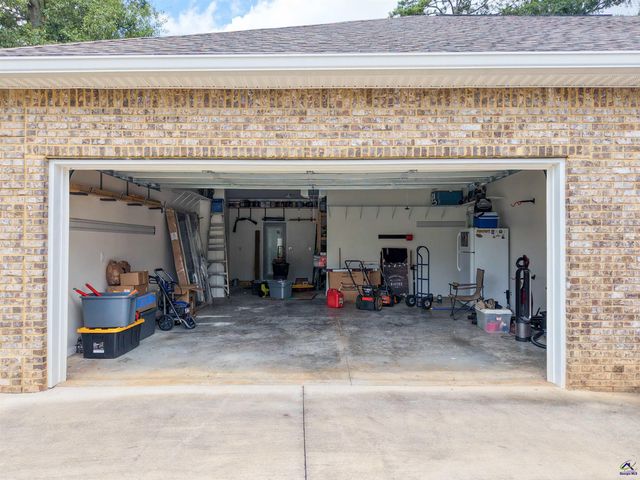204 Mitculler Court, Kathleen, GA 31047
