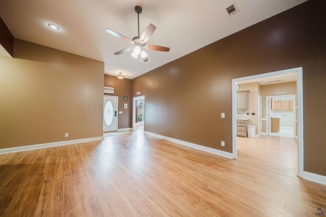 204 Mitculler Court, Kathleen, GA 31047