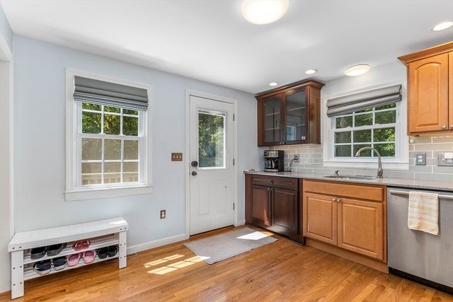 7 Hill Street, Norton, MA 02766