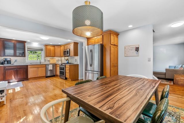 7 Hill Street, Norton, MA 02766