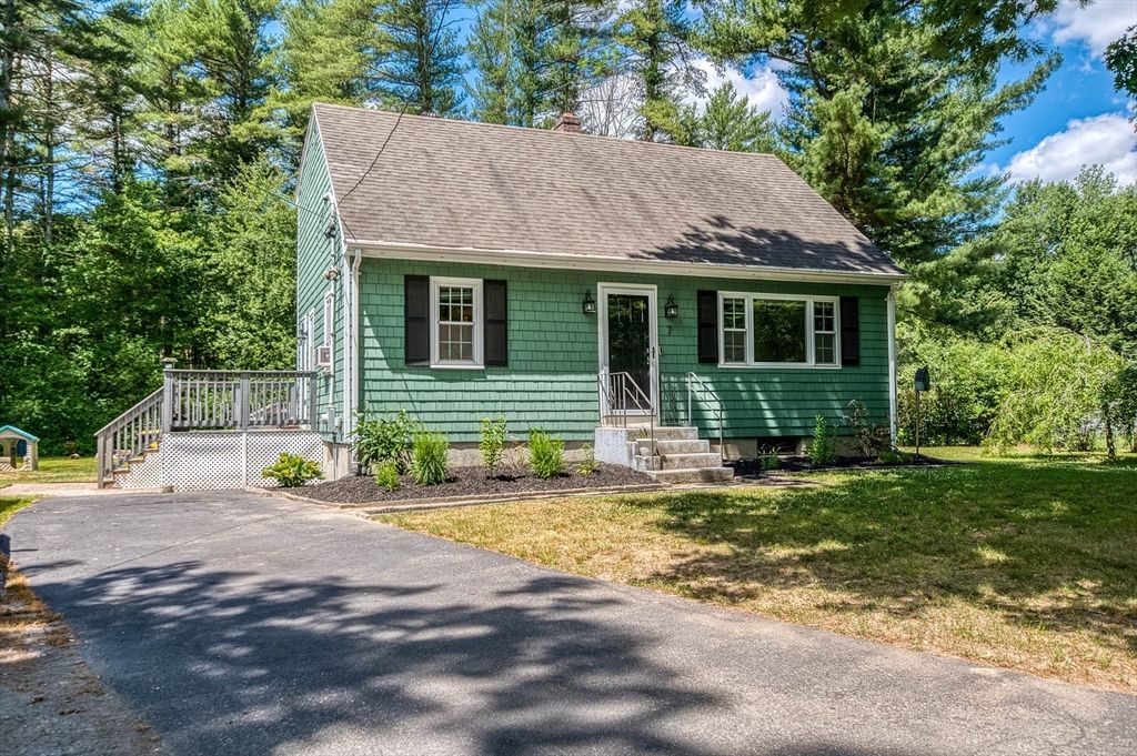 7 Hill Street, Norton, MA 02766
