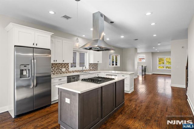 234 Columbus Place B, Cliffside Park, NJ 07010