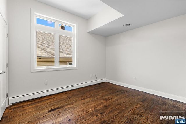 234 Columbus Place B, Cliffside Park, NJ 07010