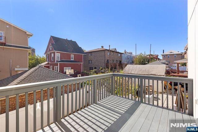 234 Columbus Place B, Cliffside Park, NJ 07010