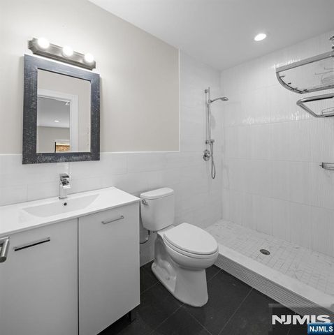 234 Columbus Place B, Cliffside Park, NJ 07010