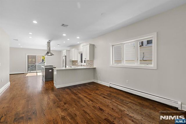234 Columbus Place B, Cliffside Park, NJ 07010