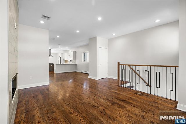 234 Columbus Place B, Cliffside Park, NJ 07010