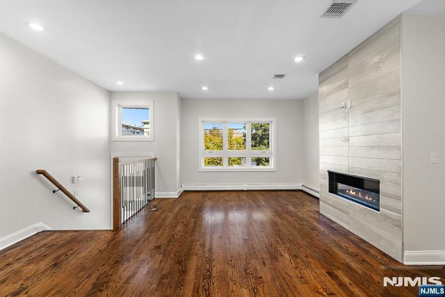 234 Columbus Place B, Cliffside Park, NJ 07010