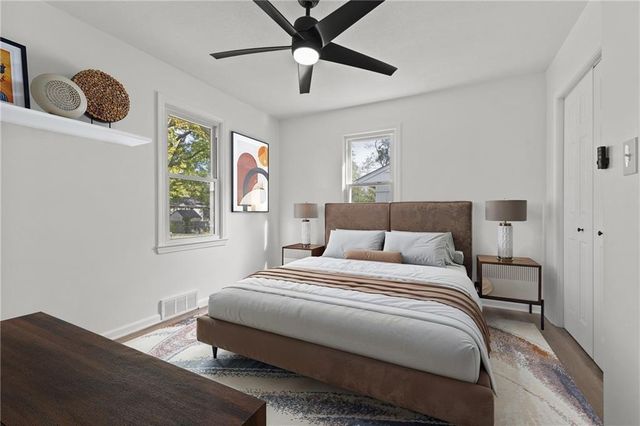 8122 W 92nd Terrace, Overland Park, KS 66212