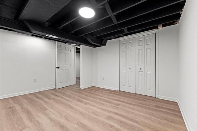 8122 W 92nd Terrace, Overland Park, KS 66212