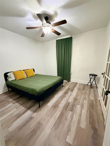220 N Austin ST, Buda, TX 78610