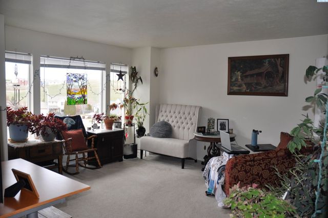 2430 NW Granite Ct., Pullman, WA 99163