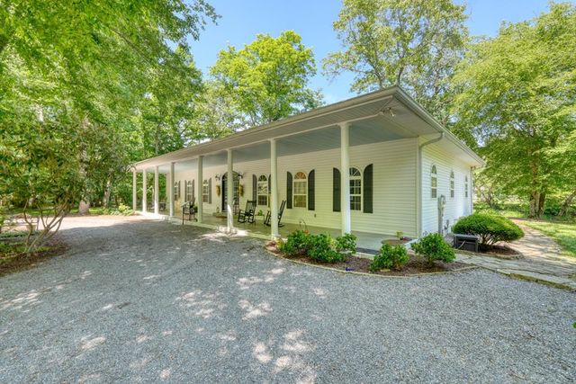 198 Riverbend Drive, Hayesville, NC 28904